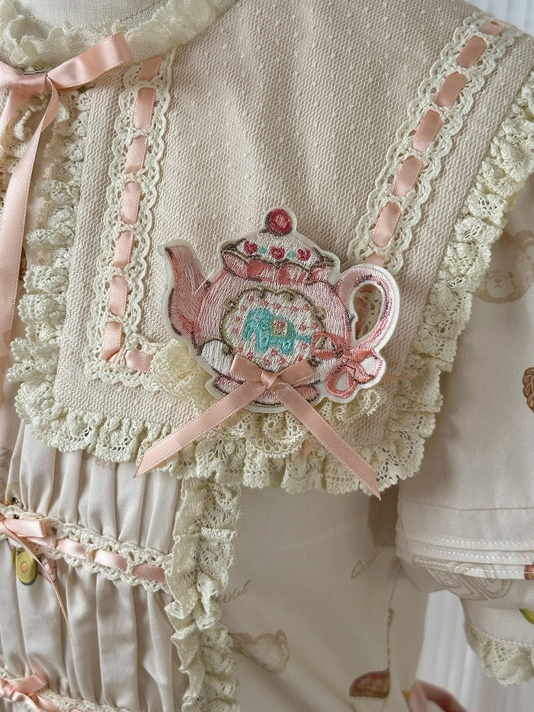 ブックティーポットブローチ刺繍 /