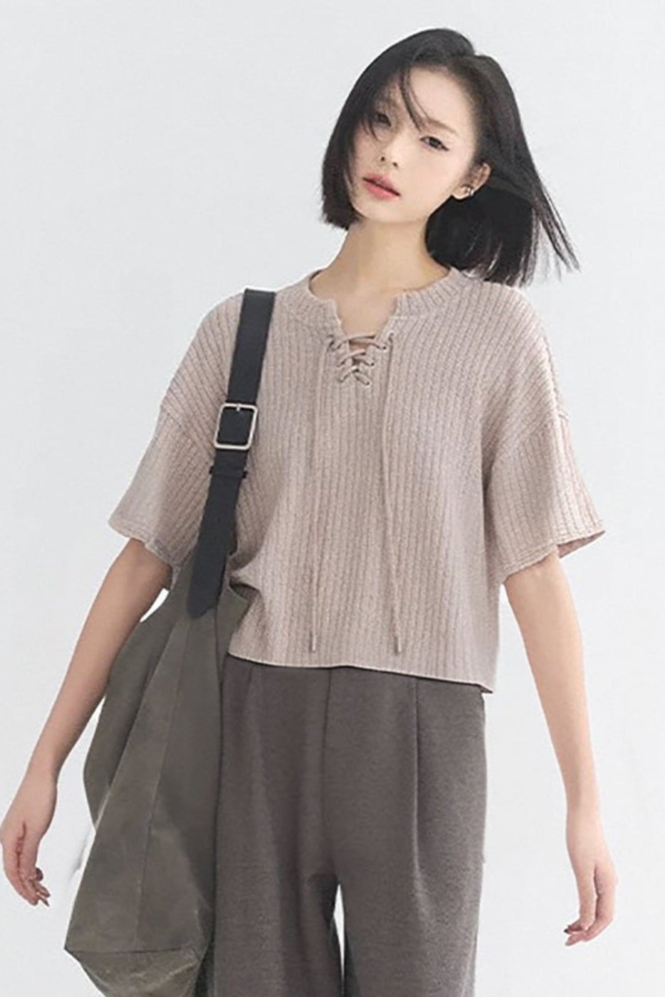 Loose Fit T-Shirt V-Neck Knit
