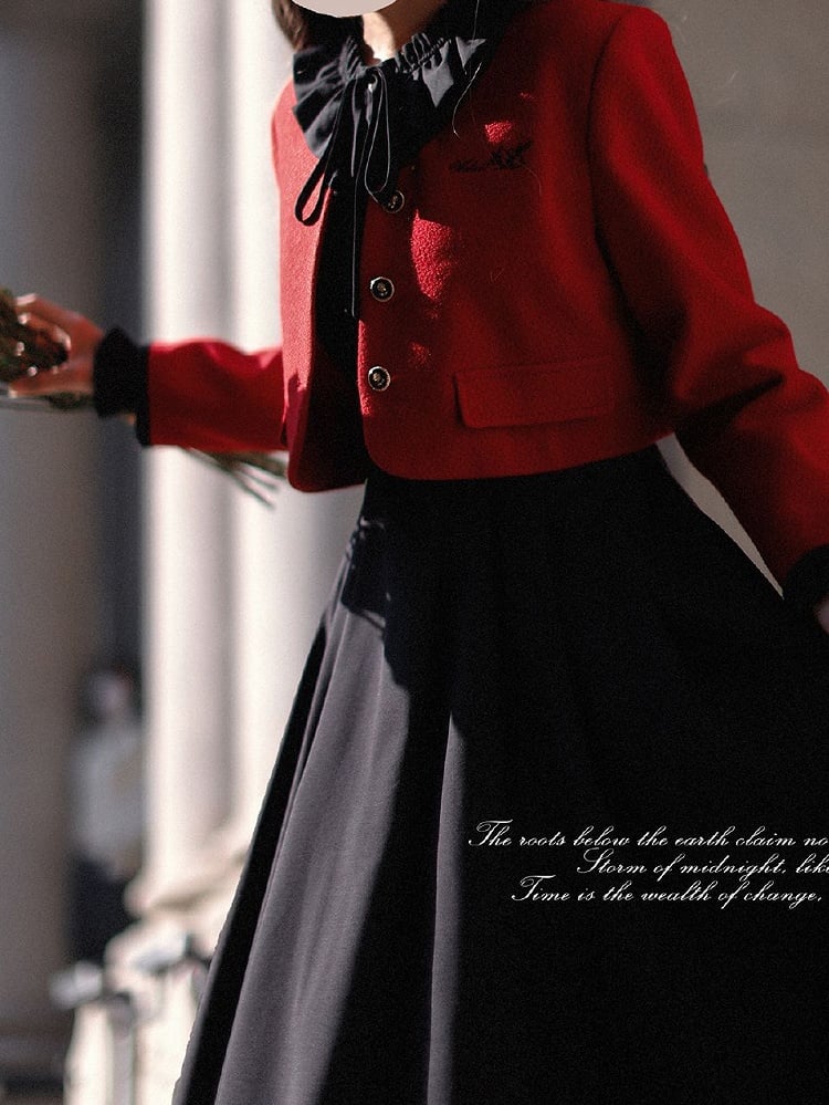 Jacke mit Blumenstickerei in Rot aus Tweed