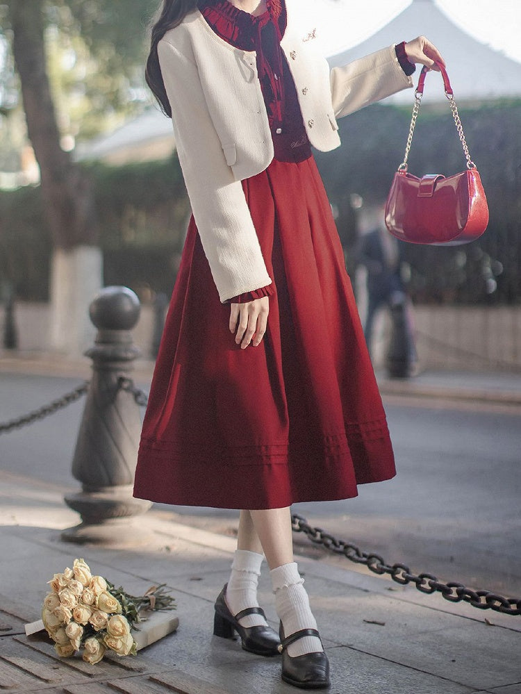 Weiße Tweedjacke mit Blumenstickerei