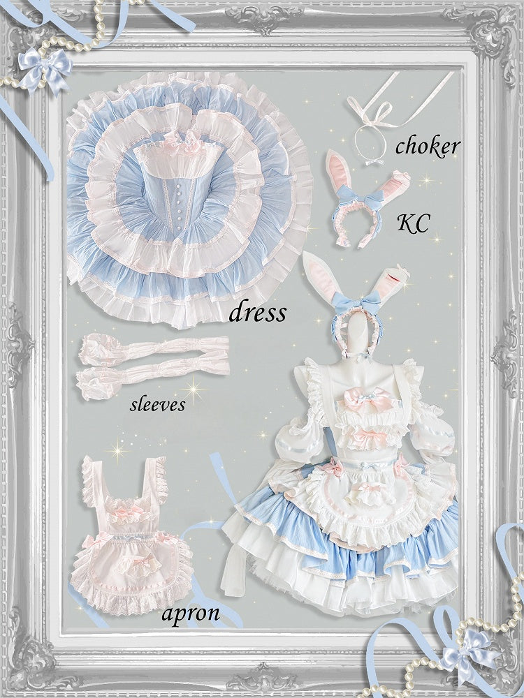 Süße Dienstmädchenschürze in Blau und Rosa + trägerloses Puffkleid mit Baskentaille, gestuftem Rüschensaum