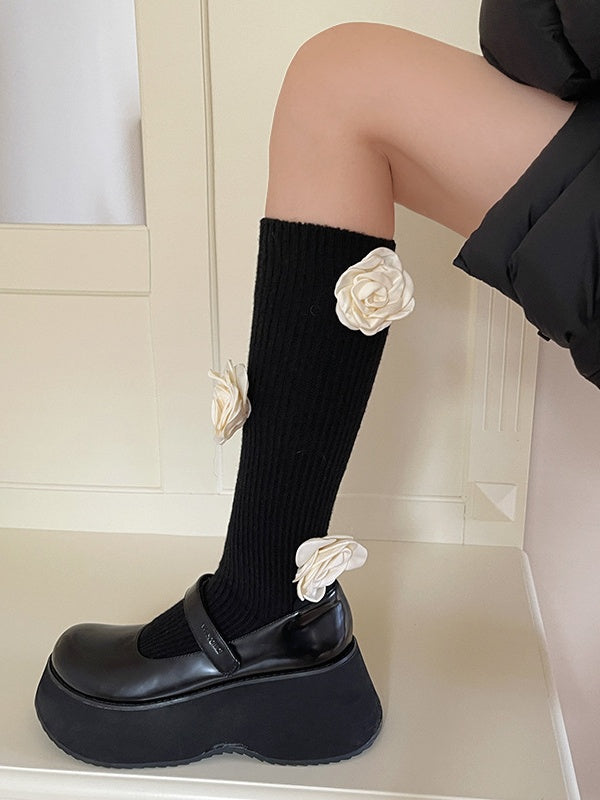 Red Sweet Calf Socks With White Camellias