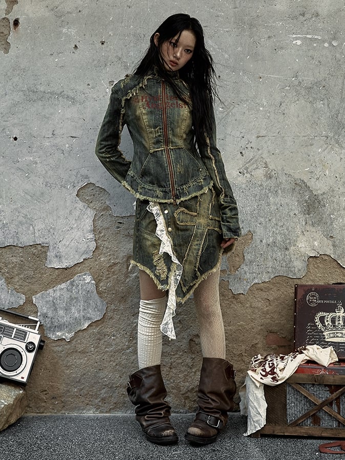 Blaue Rock-Punk-Jeansjacke mit Kreuzaufnäher