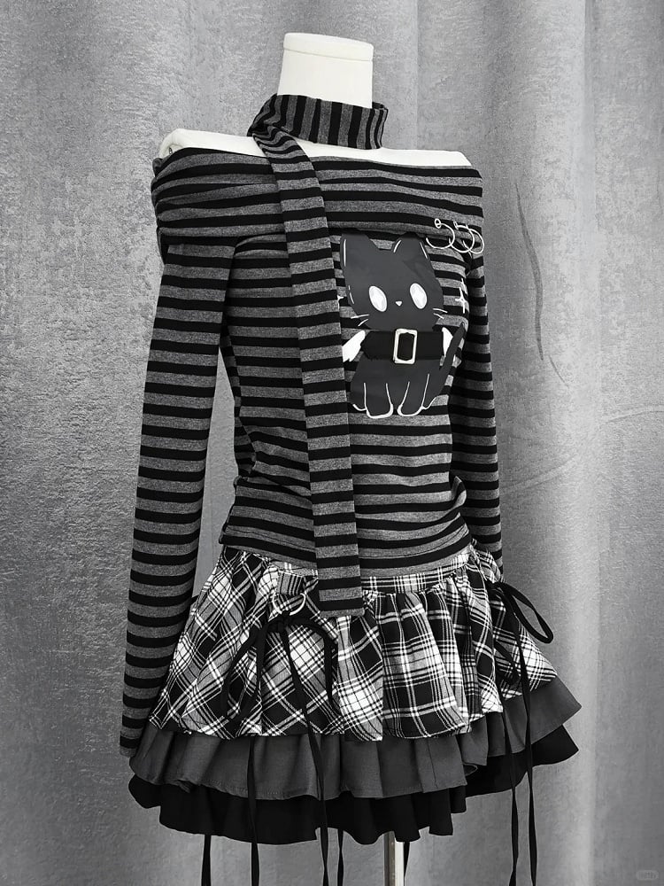 Plaid Tiered Skirt and Red Black Black and White Bowknots Decoration Y2K /