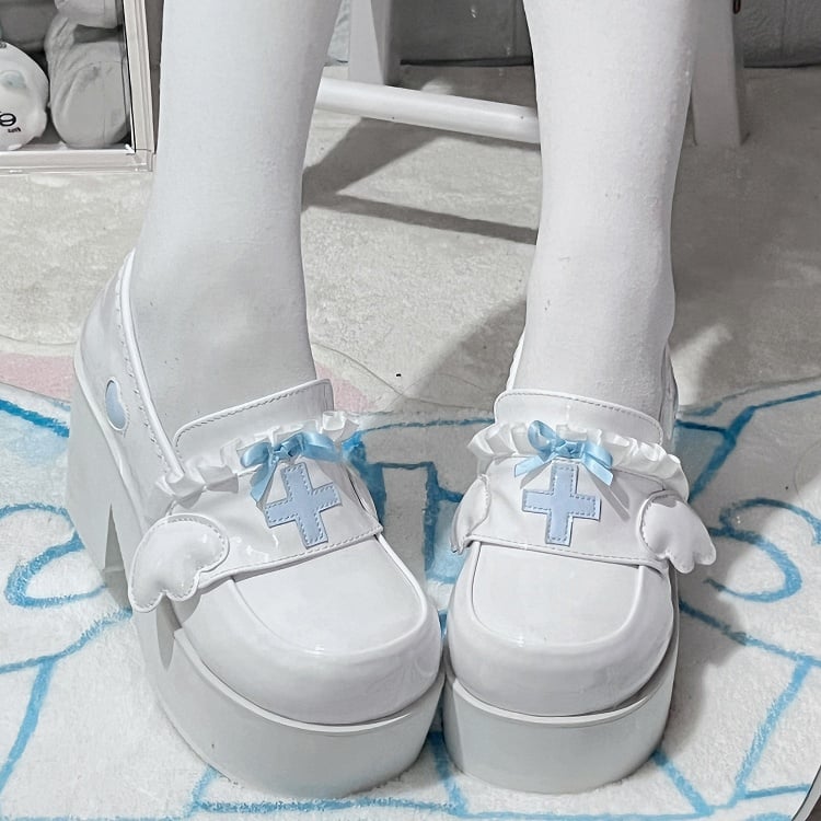 Tenshi Kaiwai Hellblaue Yami Kawaii Cross-Bowknot-Plateau-Loafer