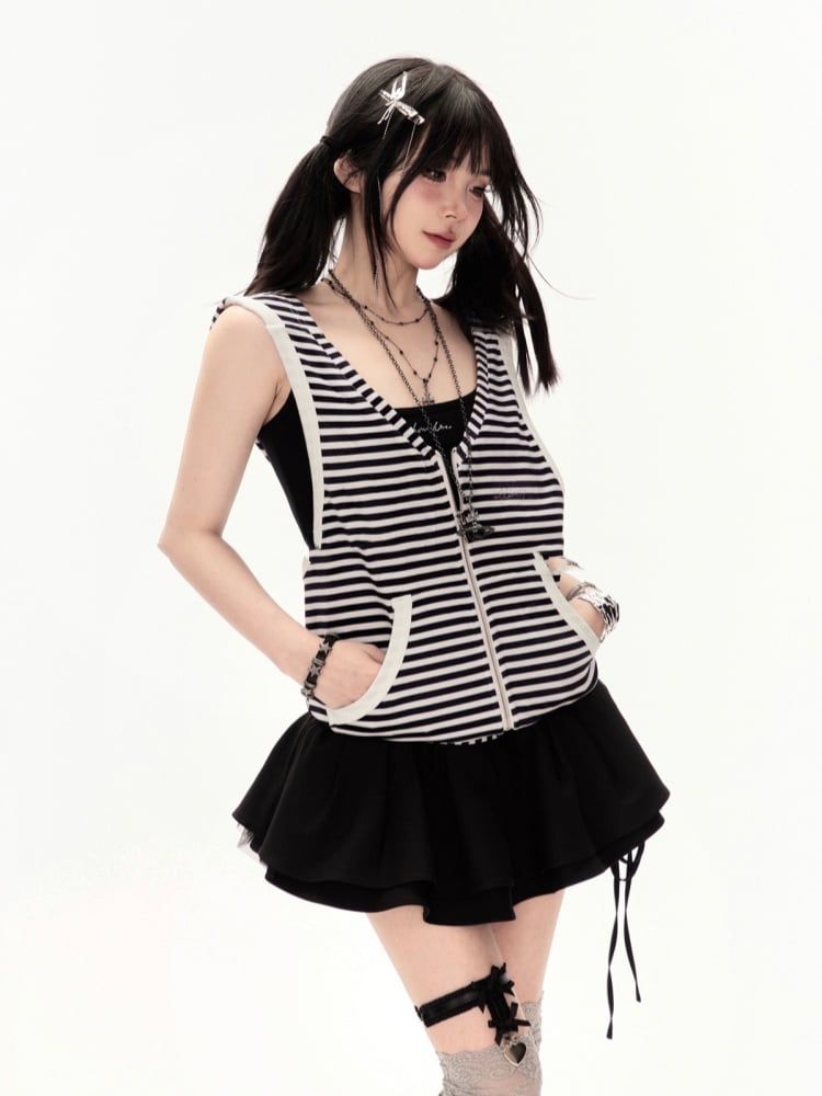 White Black Striped Pattern Backless Hooded Vest and
