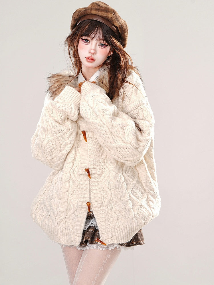 Lockere Strickjacke mit Plüschbesatz und Kapuze in Aprikose/Kaffee