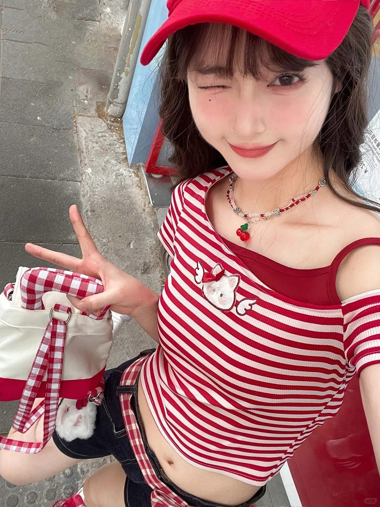 and Red Plaid Accessory Dark Blue Straight-leg Denim Shorts with Kitty Plushie Waist