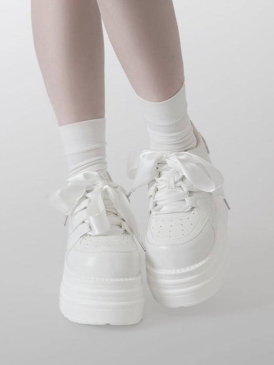 Schnür-Sneakers Kei Plateau Weiß mit Verschluss Jirai PU Design