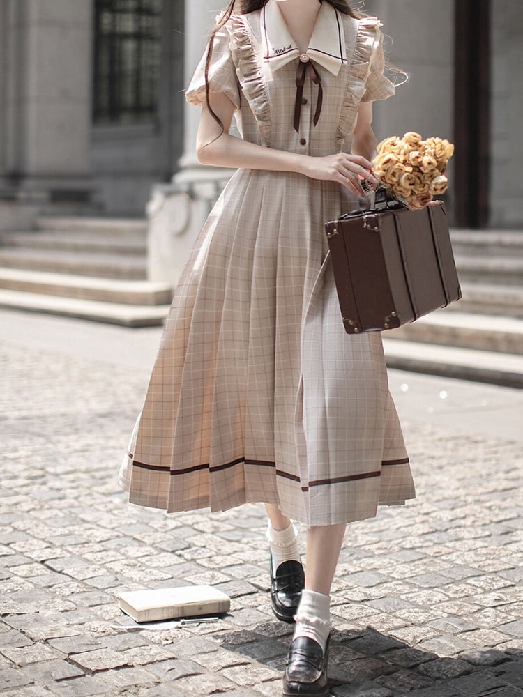 Elegantes, kariertes Kleid mit Puffärmeln und plissiertem Rock in Kaffeebraun