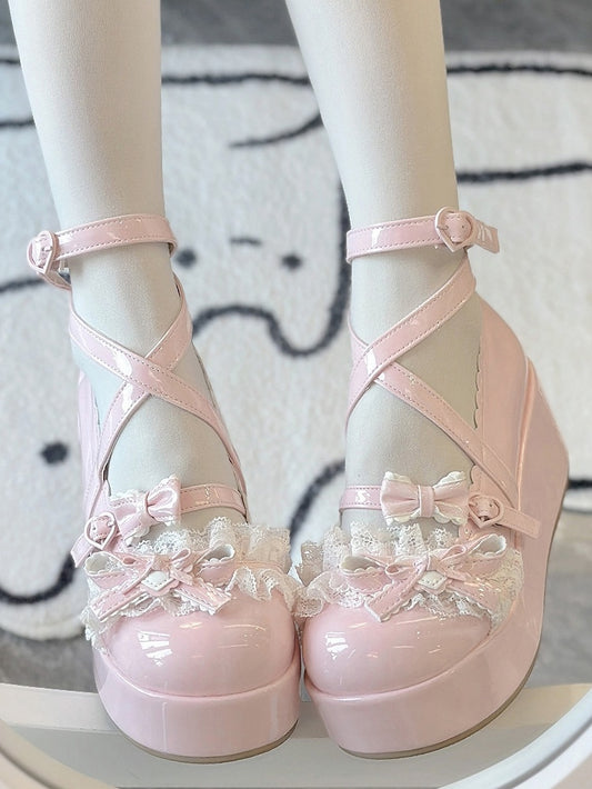 Lolita mit runder Herzschnalle, Zehenpartie aus Leder im Rosa PU-Plateau-Stil -