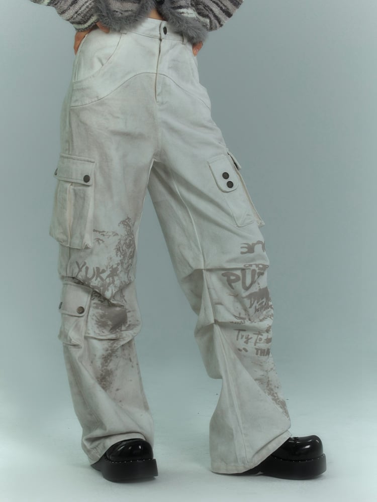 Punk-Weiße Streetwear-Cargojeans mit weitem Bein