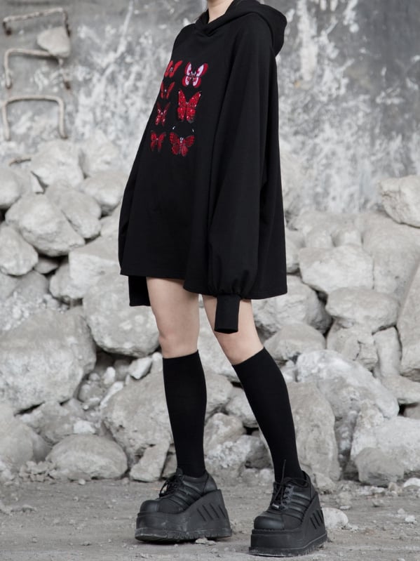 Flock Butterfly Dark Stickerei mit Loose Delicate Romance Gothic Red Hoodie Schwarz