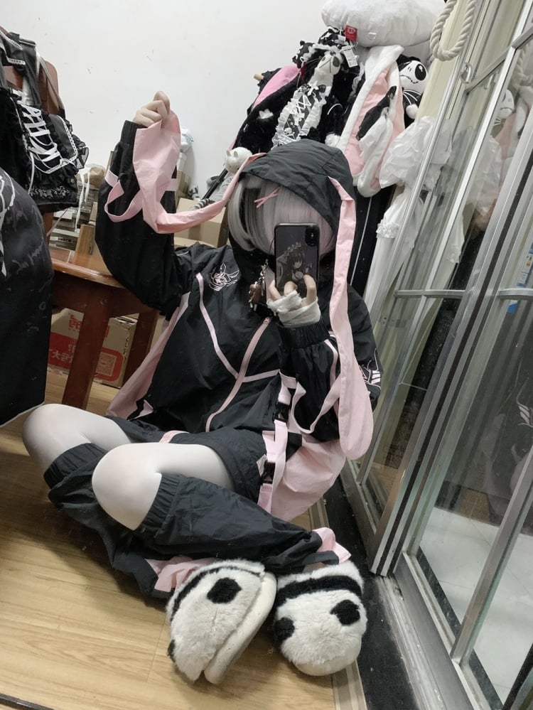Black & Pink Bunny Ear Colorblock Jirai Kei Hooded Jacket/Leg Warmers
