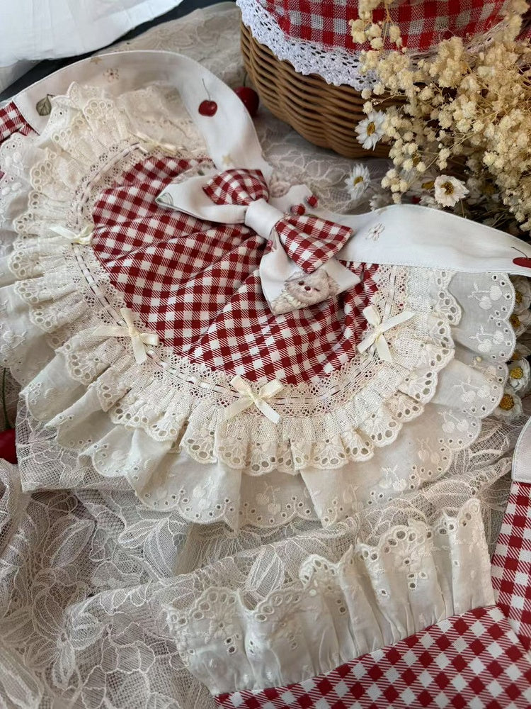 White Pattern Gingham / Green Red Apron