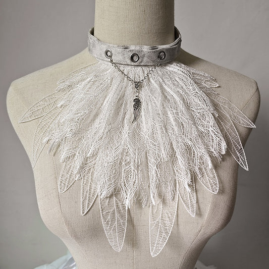 / Jabot Feather Tie Black White