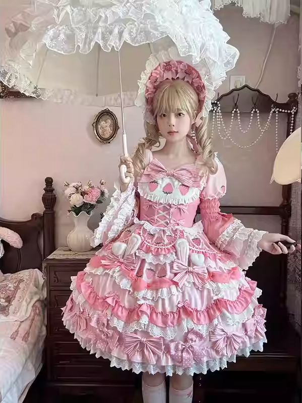Four-pieces Pink Lolita Sweet Set-Tiered Creamy Strawberry Bunny