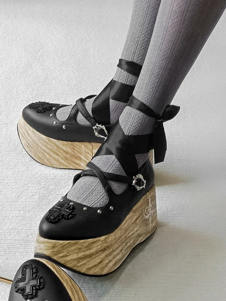Cross Gothic Black Heel Applique 7cm and Platform Shoes with Lace-up Ankle