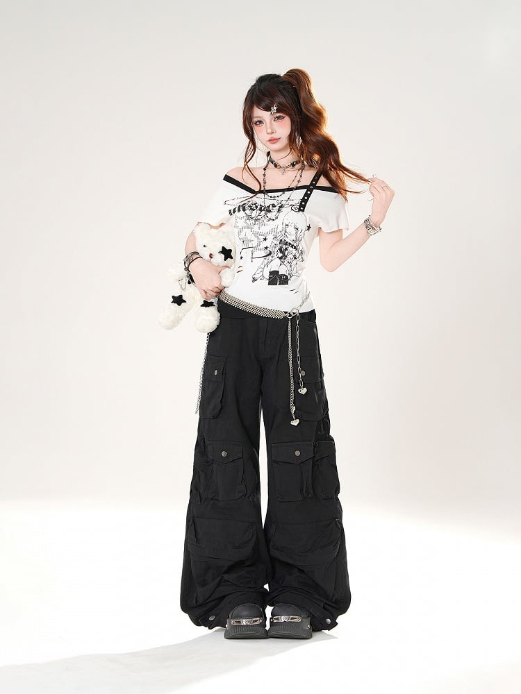Lockere schwarze Cargo-Hose mit weitem Bein und Taschen an der Taille