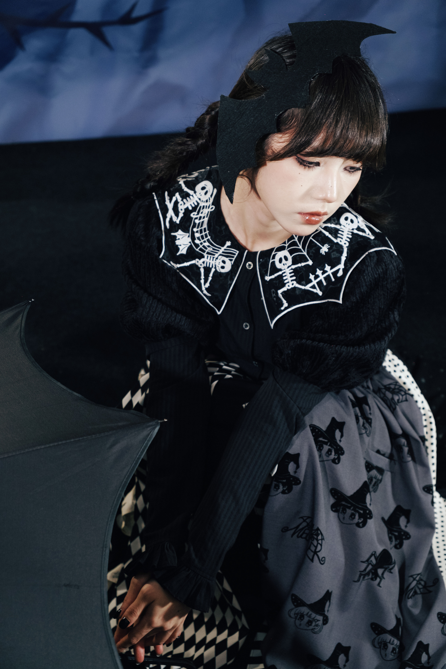 Top Cropped Sleeve Spider Collar Puff