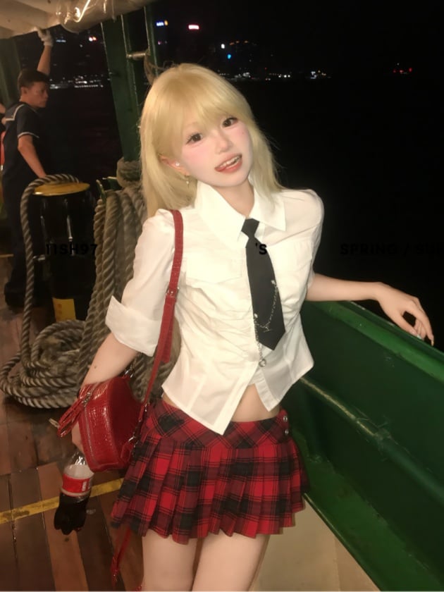 Black White Shirt/Red Skirt Pleated Style Plaid Preppy