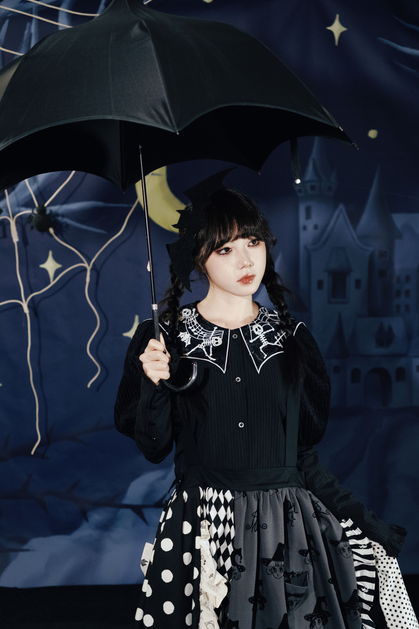 Top Cropped Sleeve Spider Collar Puff