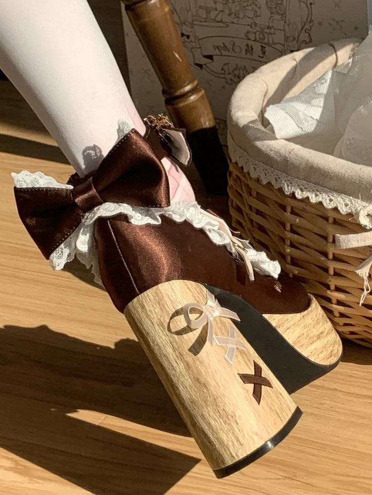 Janes Platforms Wonderland in Lolita Mary Sweet Vibes Alice Brown