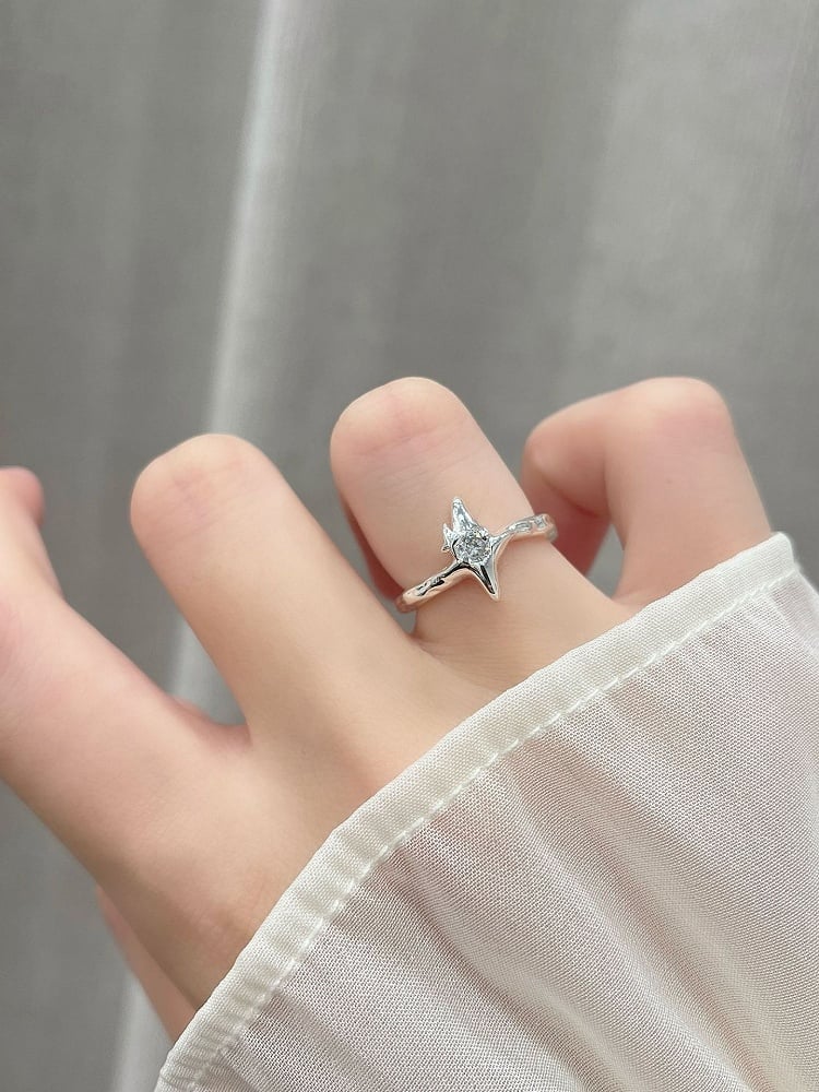Star/Shell 3 Options Y2K Bittersweet Ring