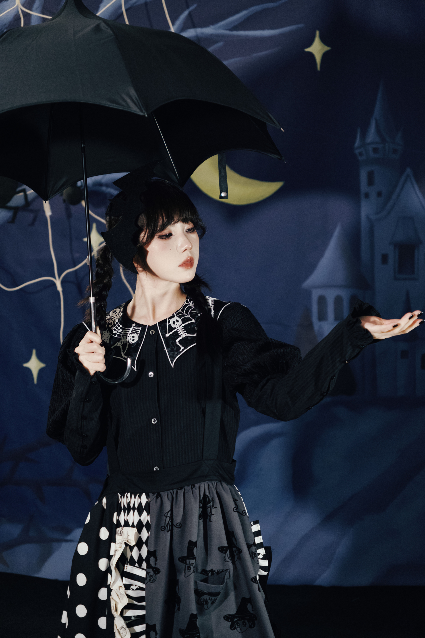 Top Cropped Sleeve Spider Collar Puff