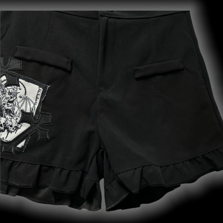 Gothic Black CrossPatches High Waist Ruffle Trim Shorts with Free Waist Chain