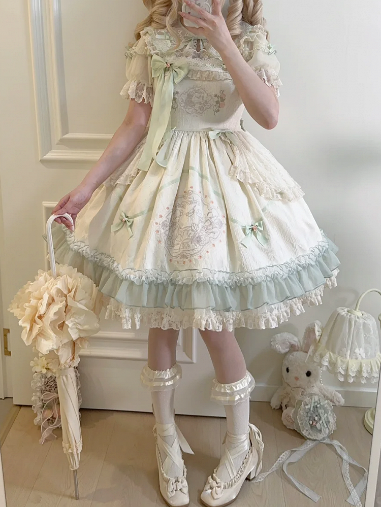 Hoher Rock mit Blumenmuster, Teddy-Stickerei, Lolita-Pullover und Schleife aus Stoff