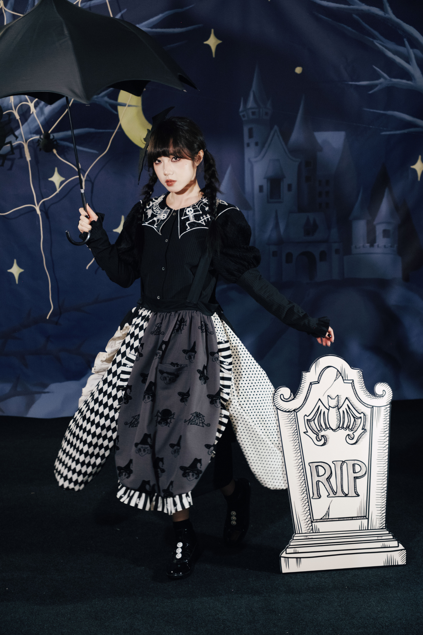 Top Cropped Sleeve Spider Collar Puff