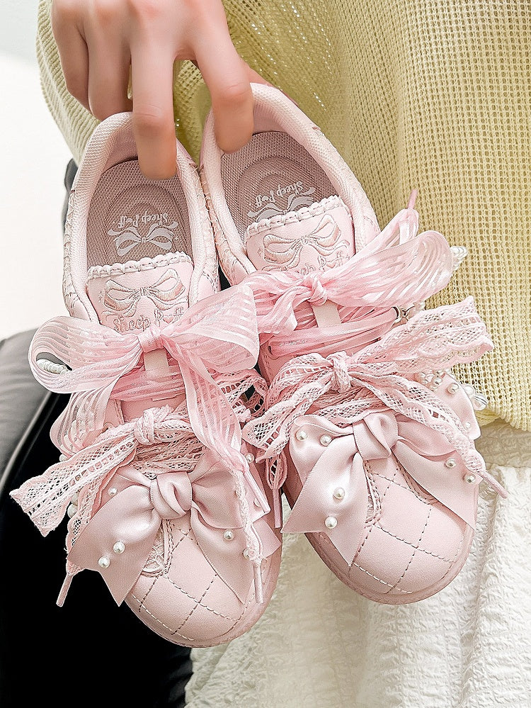 Schnür-Sneakers mit Schleife vorne, rosa Oberteil mit Perlen-Spitzenbändern
