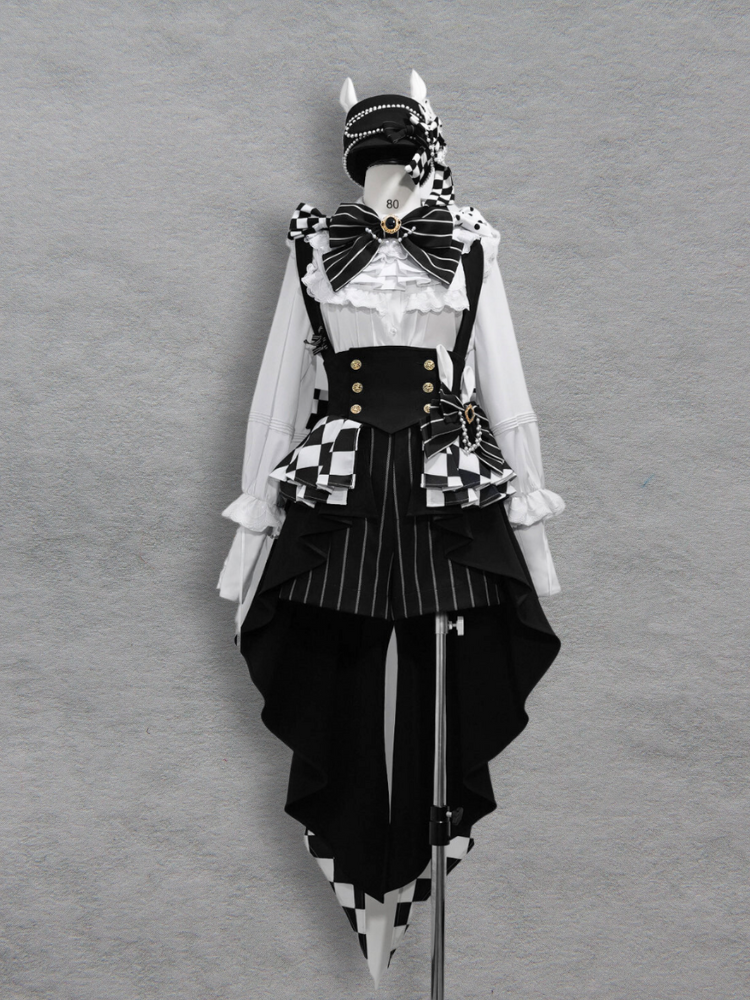 Theater Pattern Striped Shorts Bunny Ouji Black