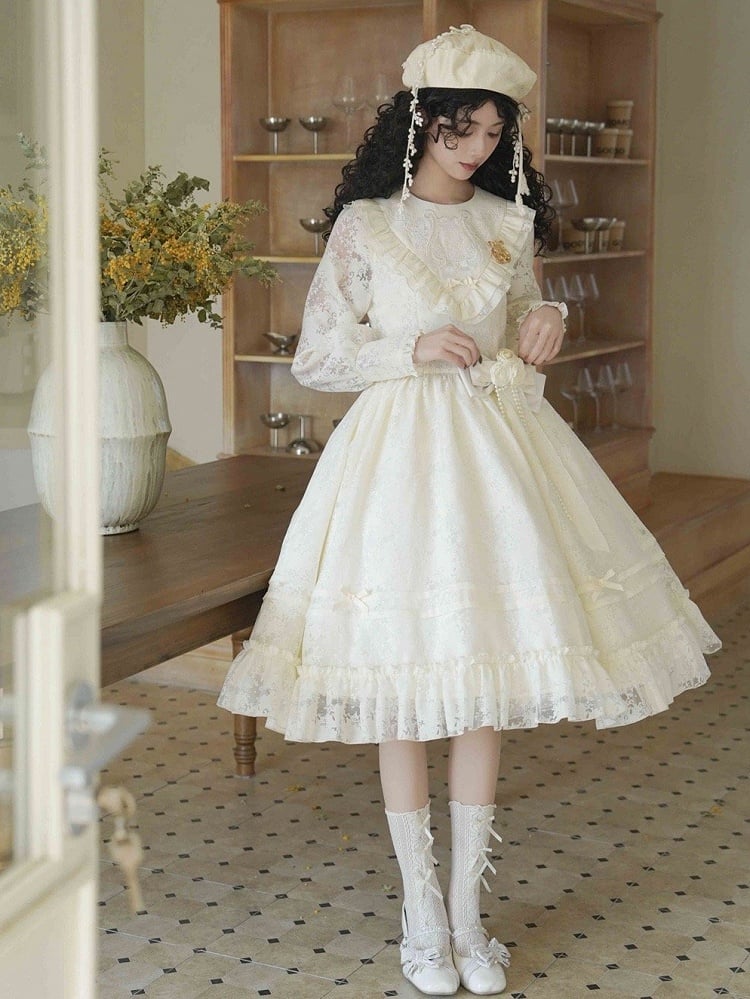 Beiges, halbtransparentes, elegantes, klassisches Lolita-Kleid mit Harfenstickerei im Frühling