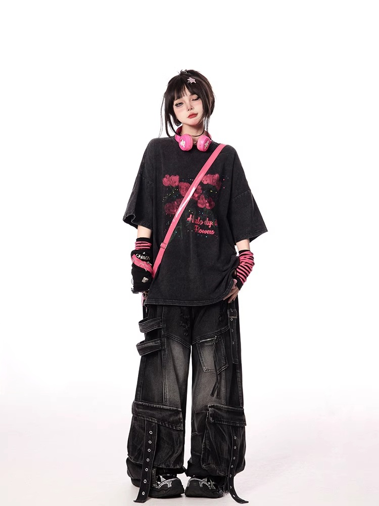 Rose Print Black Faded Wash Distressed Oversize T-shirt Red