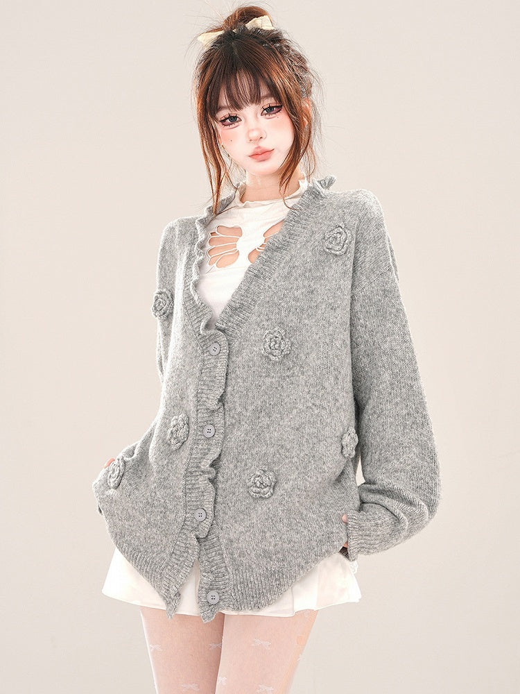 Lockere Strickjacke mit V-Ausschnitt und Blumenverzierungen in Rot/Grau
