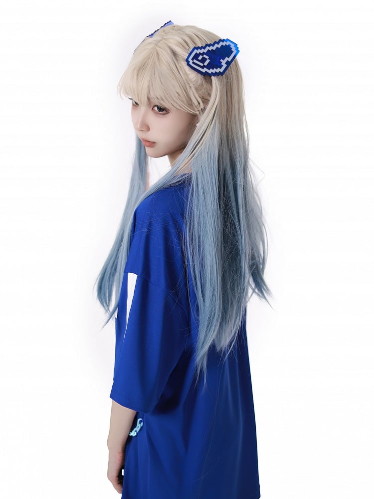 und Pixel-Charaktere Print Kettendesign Jirai Kei T-Shirt Blau Weiß mit Armband Ringfinger