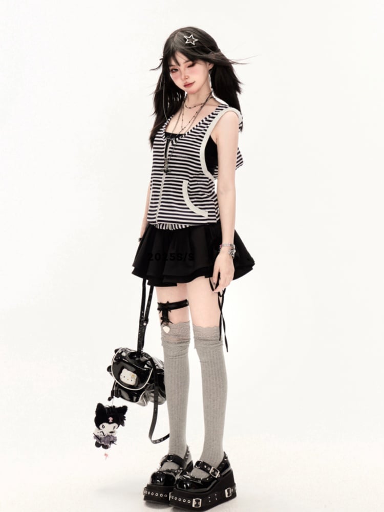 White Black Striped Pattern Backless Hooded Vest and