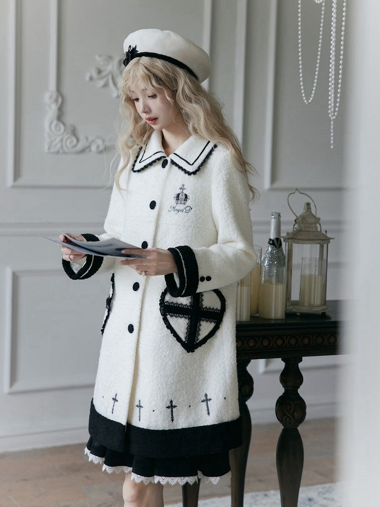 Black Heart-shaped White Embroidery Detail Woolen Pockets with Coat