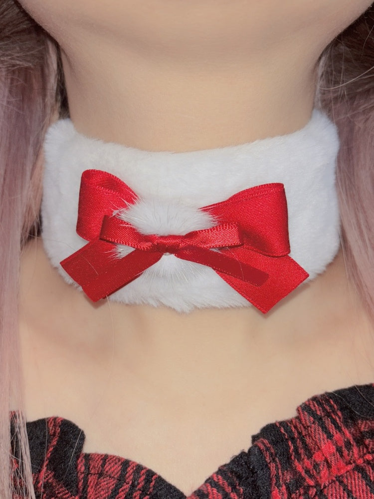 Schwarz-weißes Plüschhalsband mit Schleife