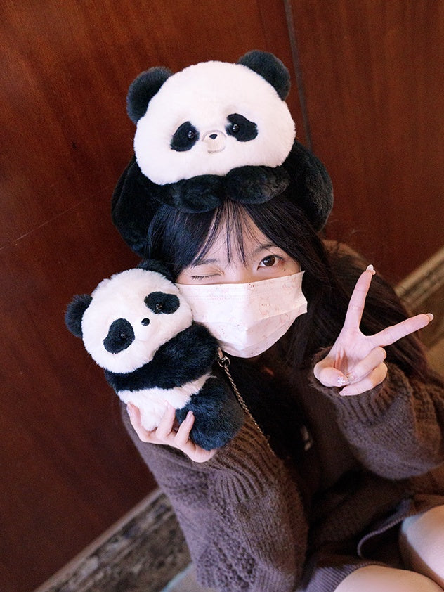 Schwarz-weißer süßer Panda-Plüschhut