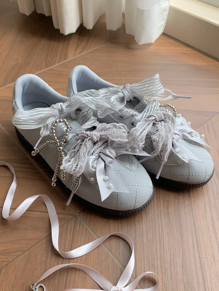 Krawatten Grau Perlen an Spitze Sneakers Vorne Top Schnürung Verzierte Schleife