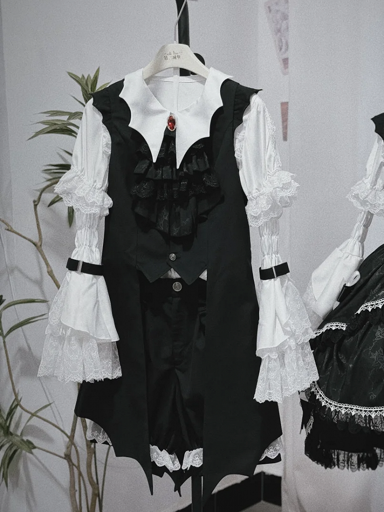 Schwarze Fashion Cuffs Ouji Weiße Shorts Spitze Lolita Besatz