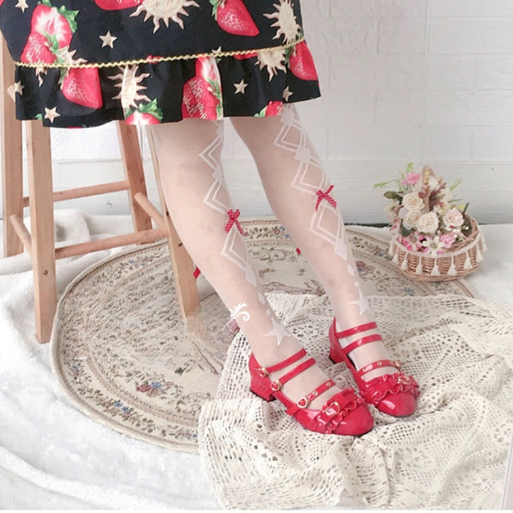 Bas Lolita blancs au-dessus du genou à motifs de diamants et nœuds rouges