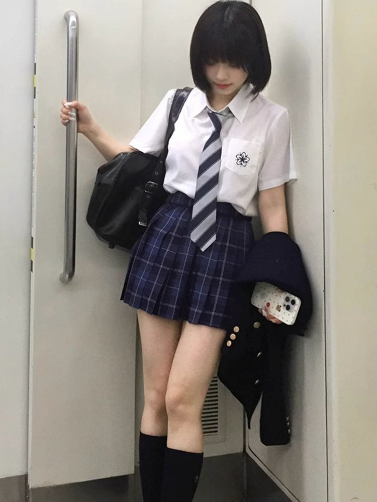 Preppy Sakura Shirt Stickerei Stil Weiß/Grau/Blau