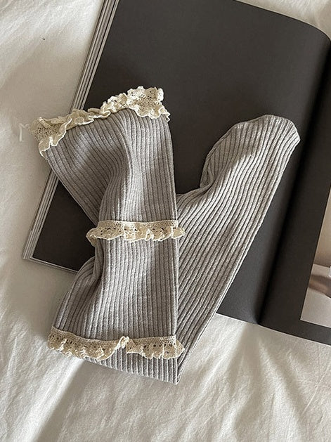 White/Dark Grey Sweet Ruffled Cuff Calf Socks