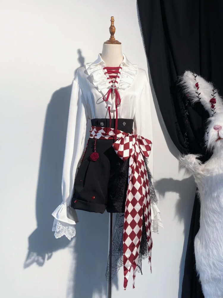 黒と赤の吸血鬼王子ロリータドラキュラ衣装シャツ+ショートパンツ+マントゴシックロリータフルセット