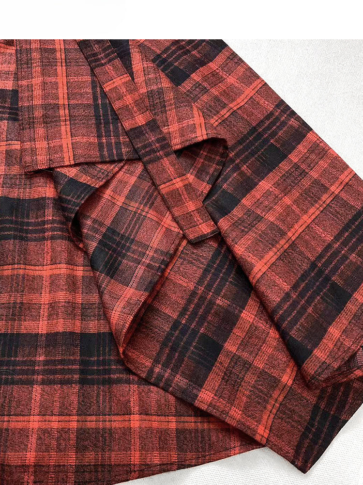 Weinroter karierter Rock mit asymmetrischer Taille