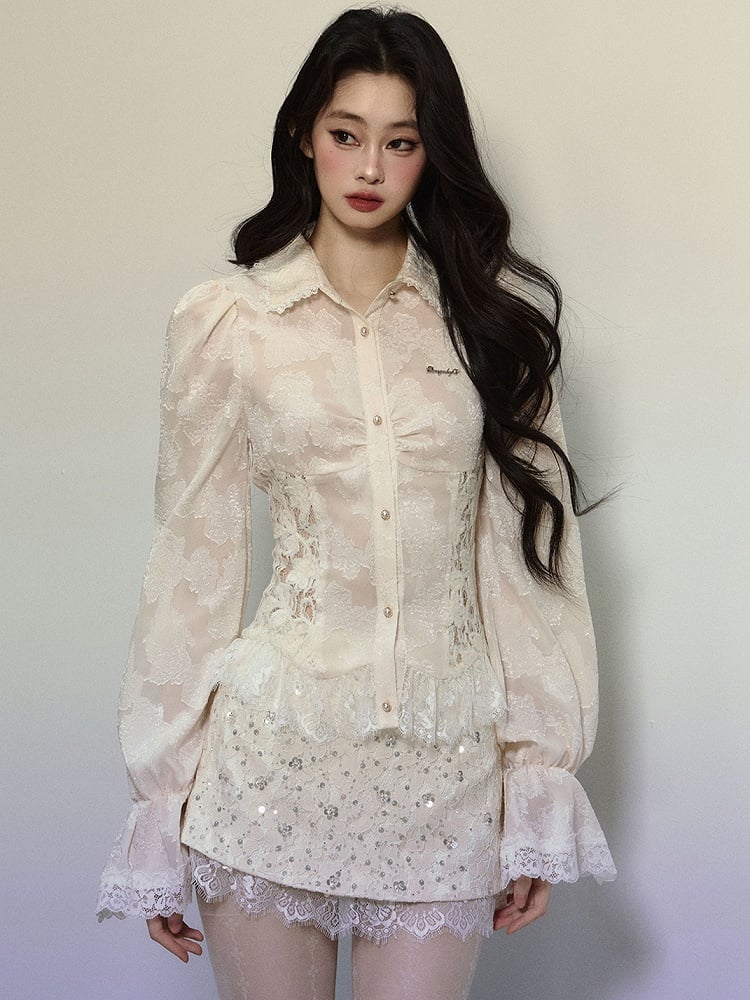 Aprikosenfarbene Bluse mit Spitzenpatch an der Taille und Puffärmeln